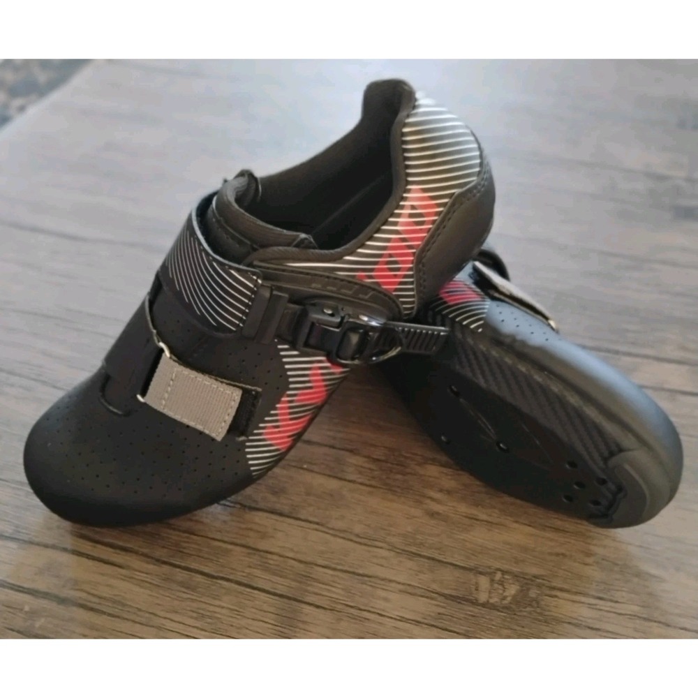 KYEDOO Unisex Cycling Shoes Size EU 40  Indoor Outdoor New Delta Cleats